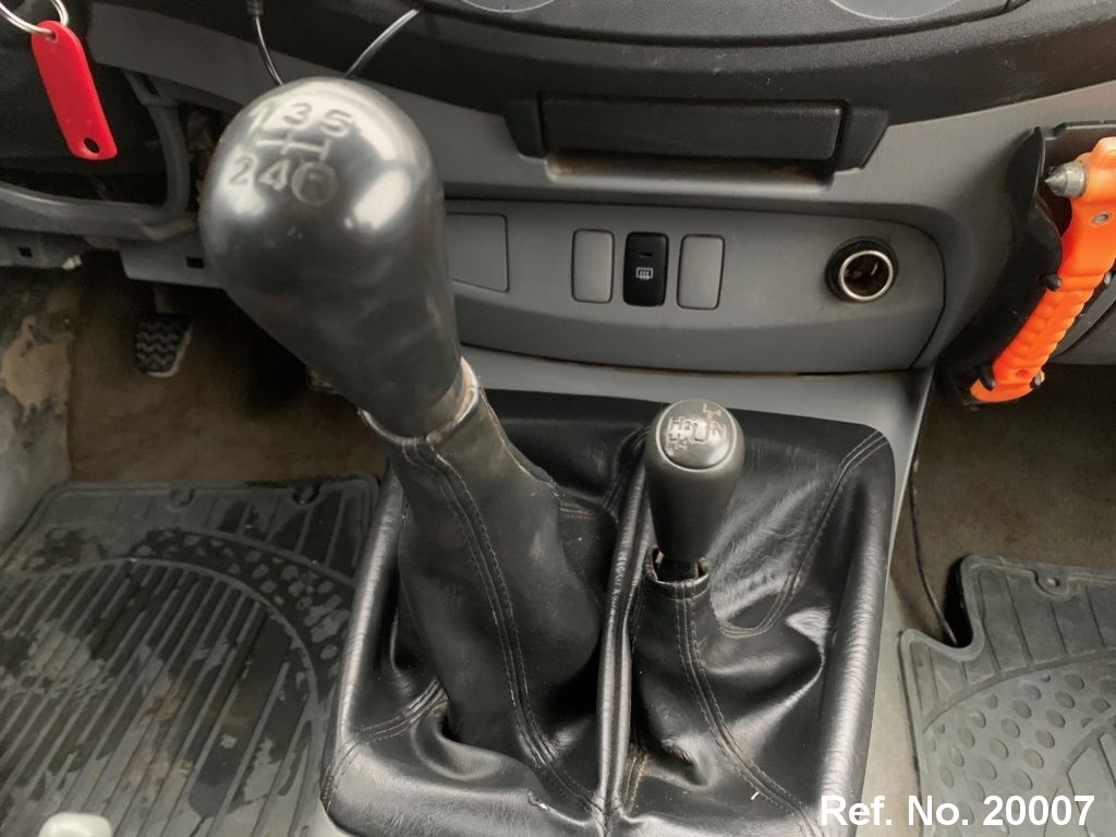  Toyota / Hilux Stock No. 20007